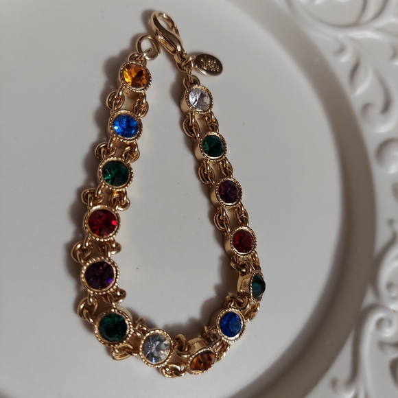 Joan River's Vintage Textured Gold/Beveled, Faceted Jewel Tone Crystal Bracelet - Picture 3 of 8